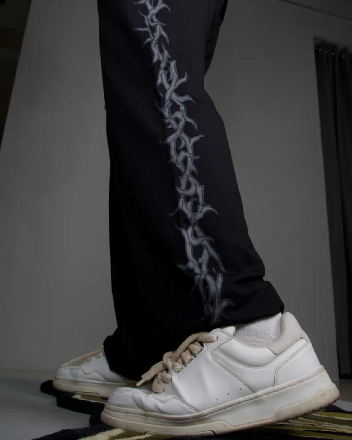 Black Thorn Baggy Pants