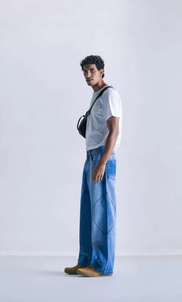 Showstitch Straight Fit Jeans