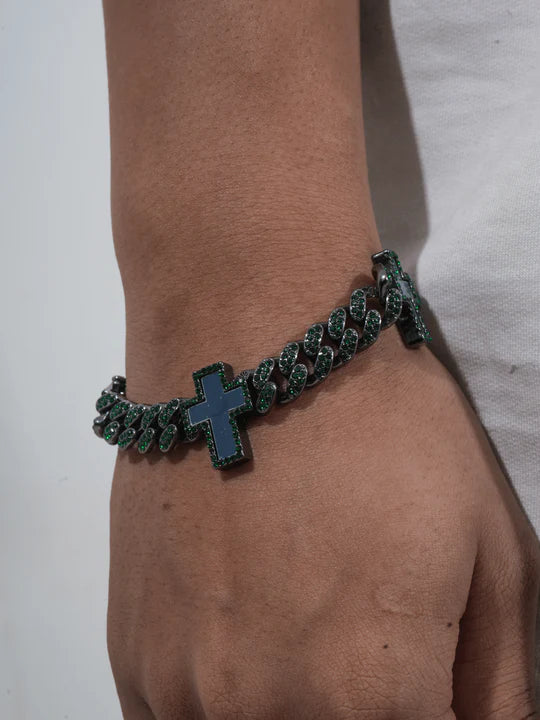 CYBER CROSS CHAIN BRACELET