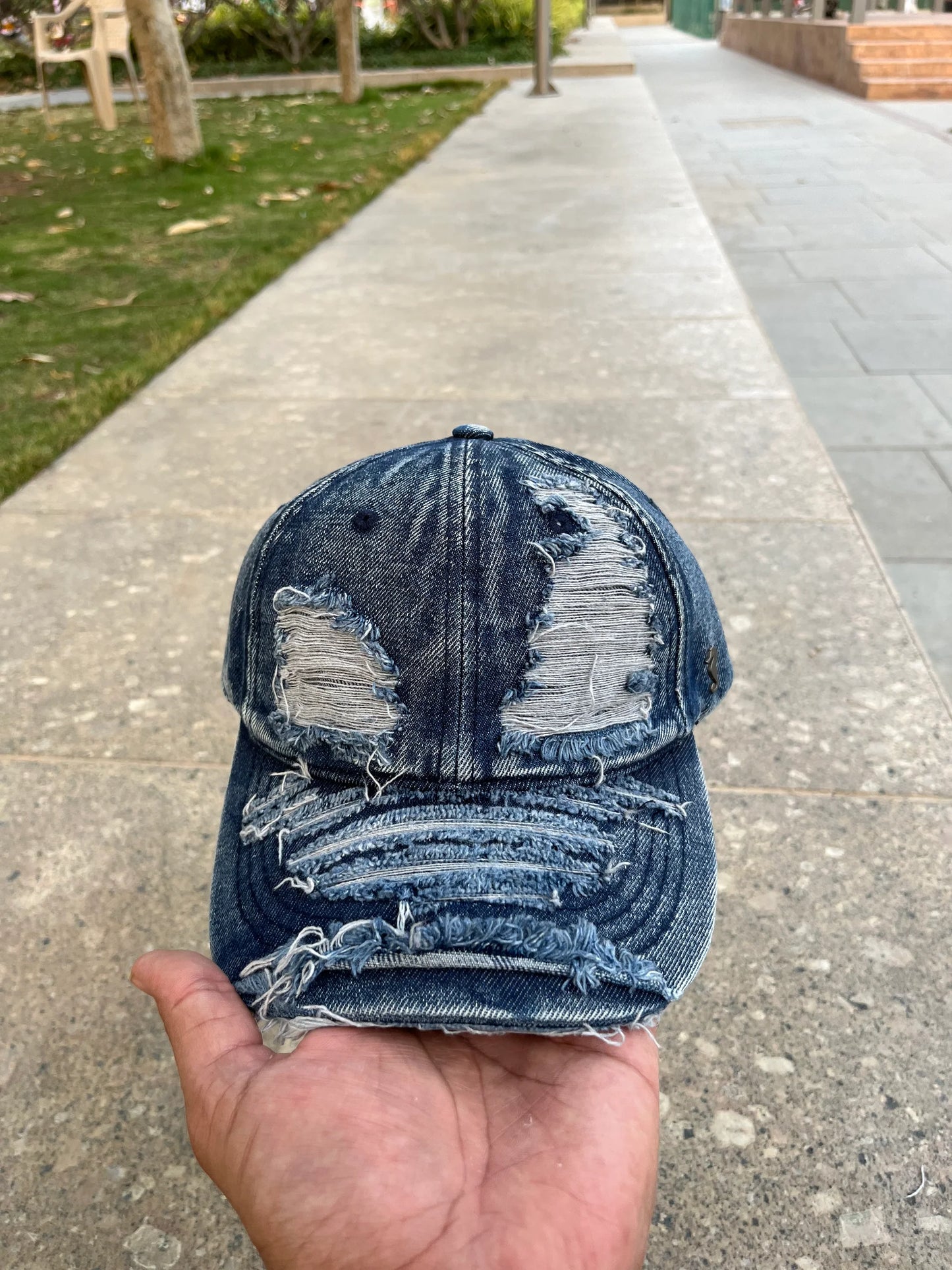 The Beast - Rustic blue