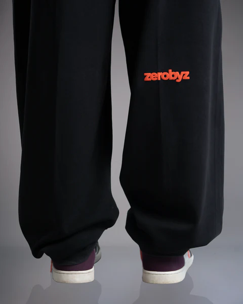 NEVER BEEN NORMAL - Baggy Black Pant