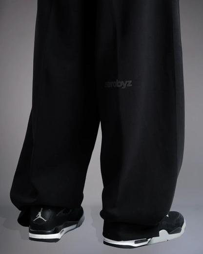 DON'T BE FOOLED - Baggy Black Pant