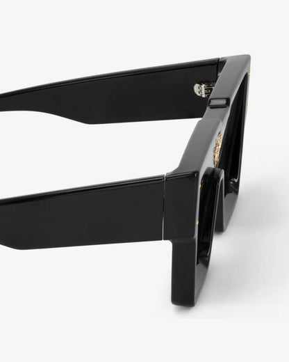 Carbon Defender Unisex Oversized Sunglass - Black