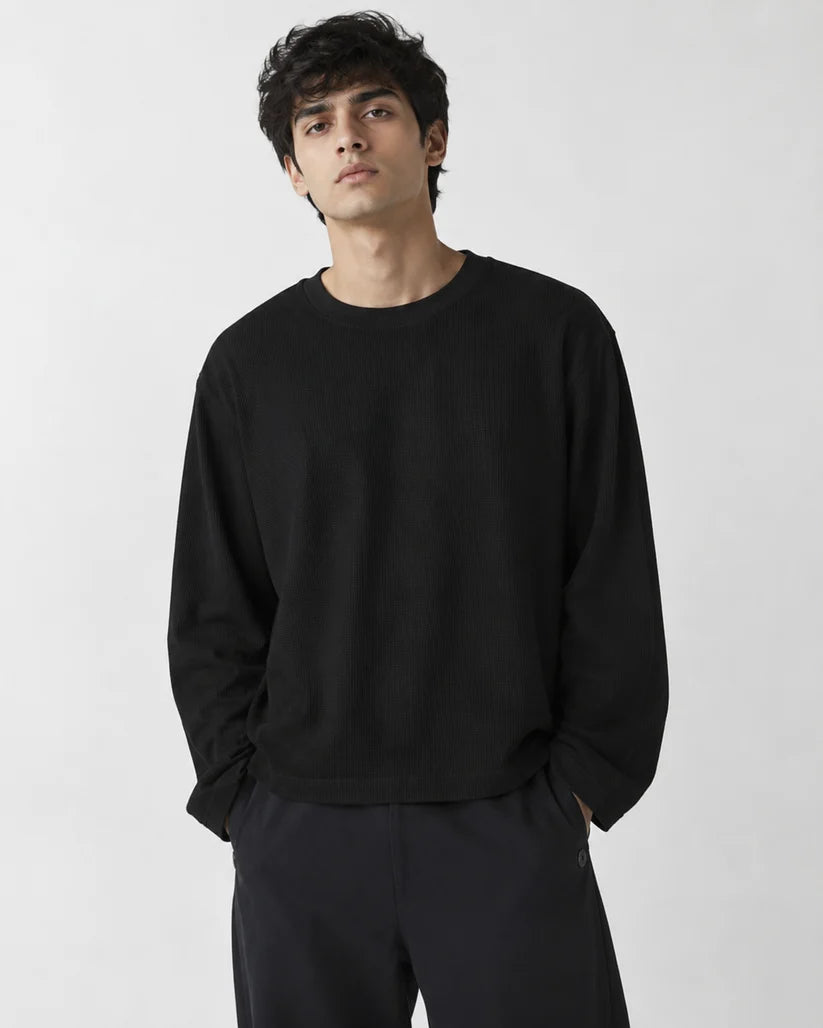 BLACK WAFFLE T-SHIRT