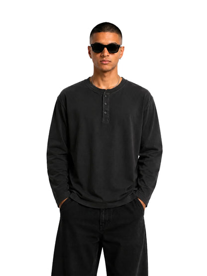 HERITAGE BLACK HENLEY