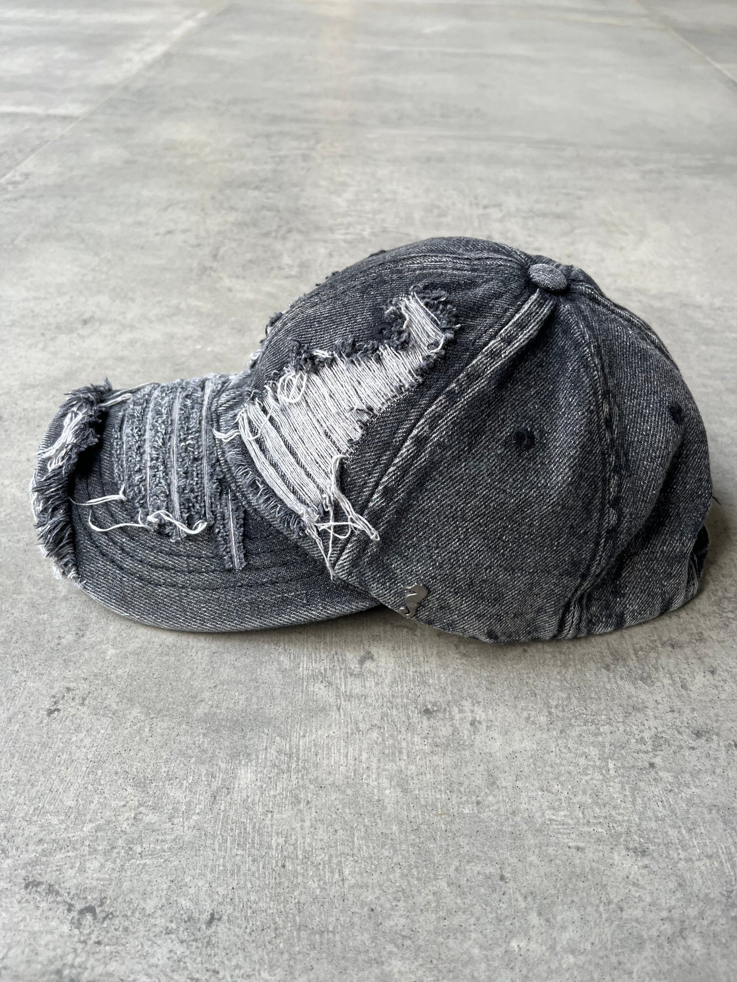 The Beast - Rustic black