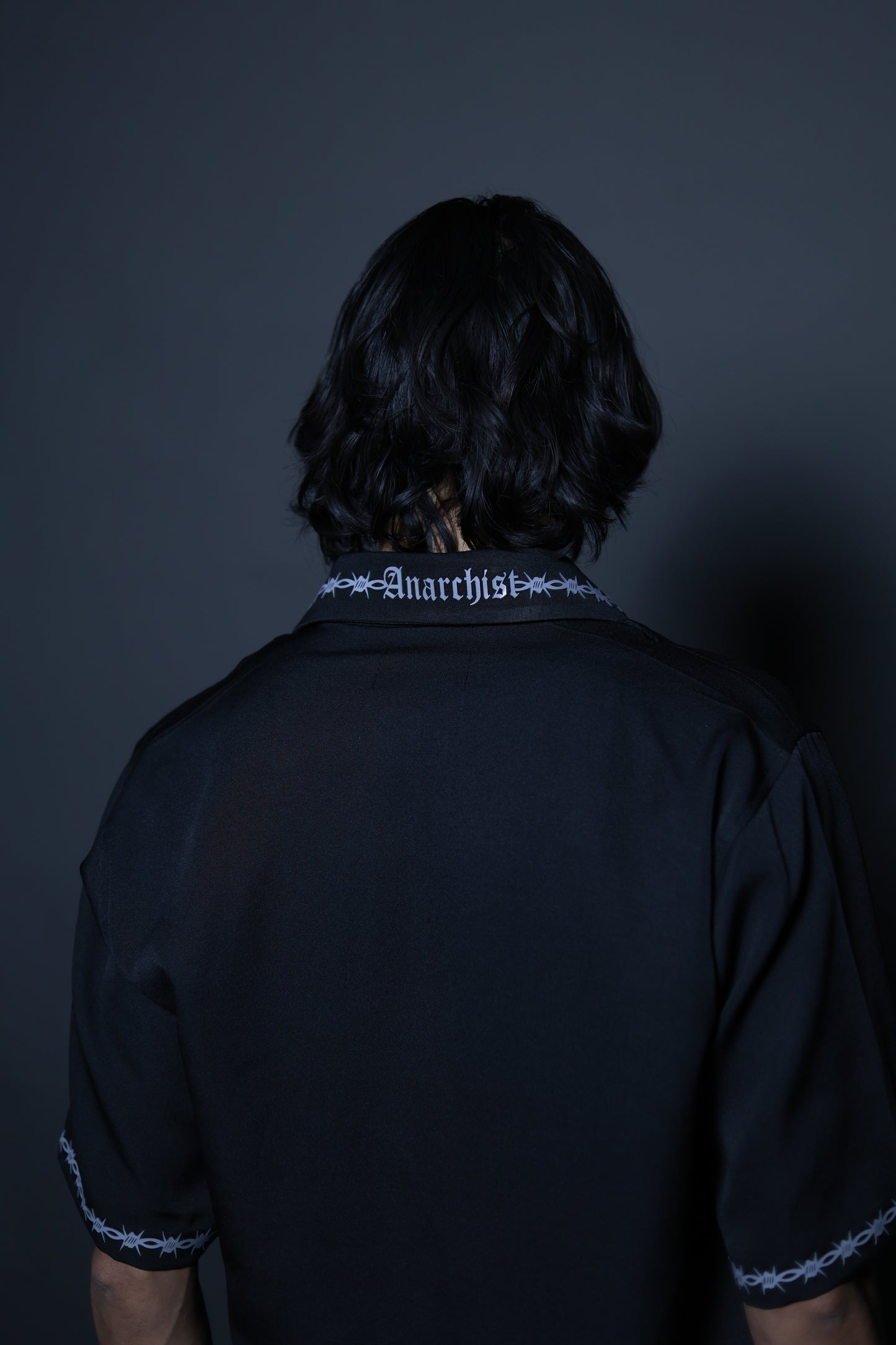 Black Barbed