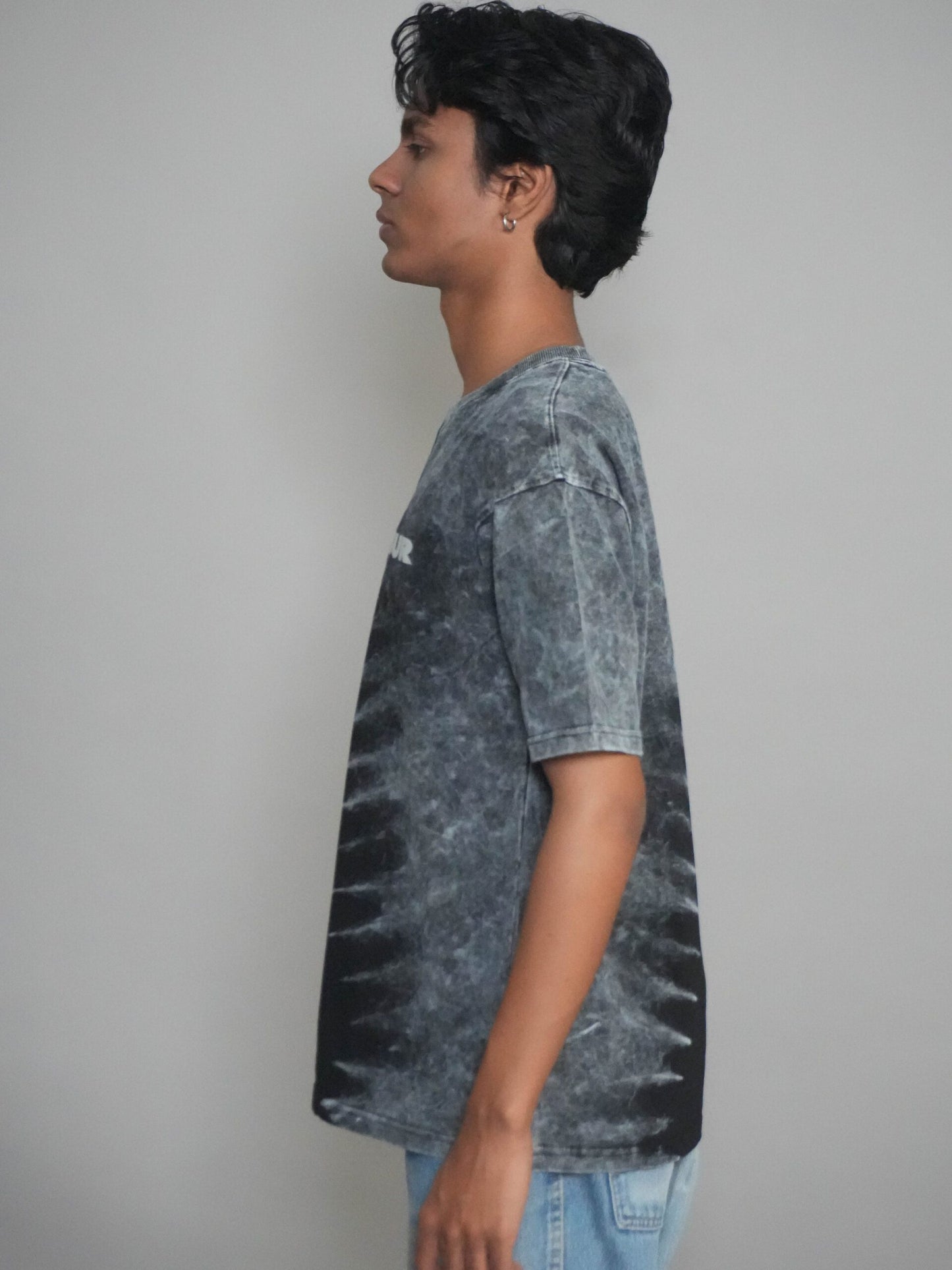 MY OWN WAY TEE