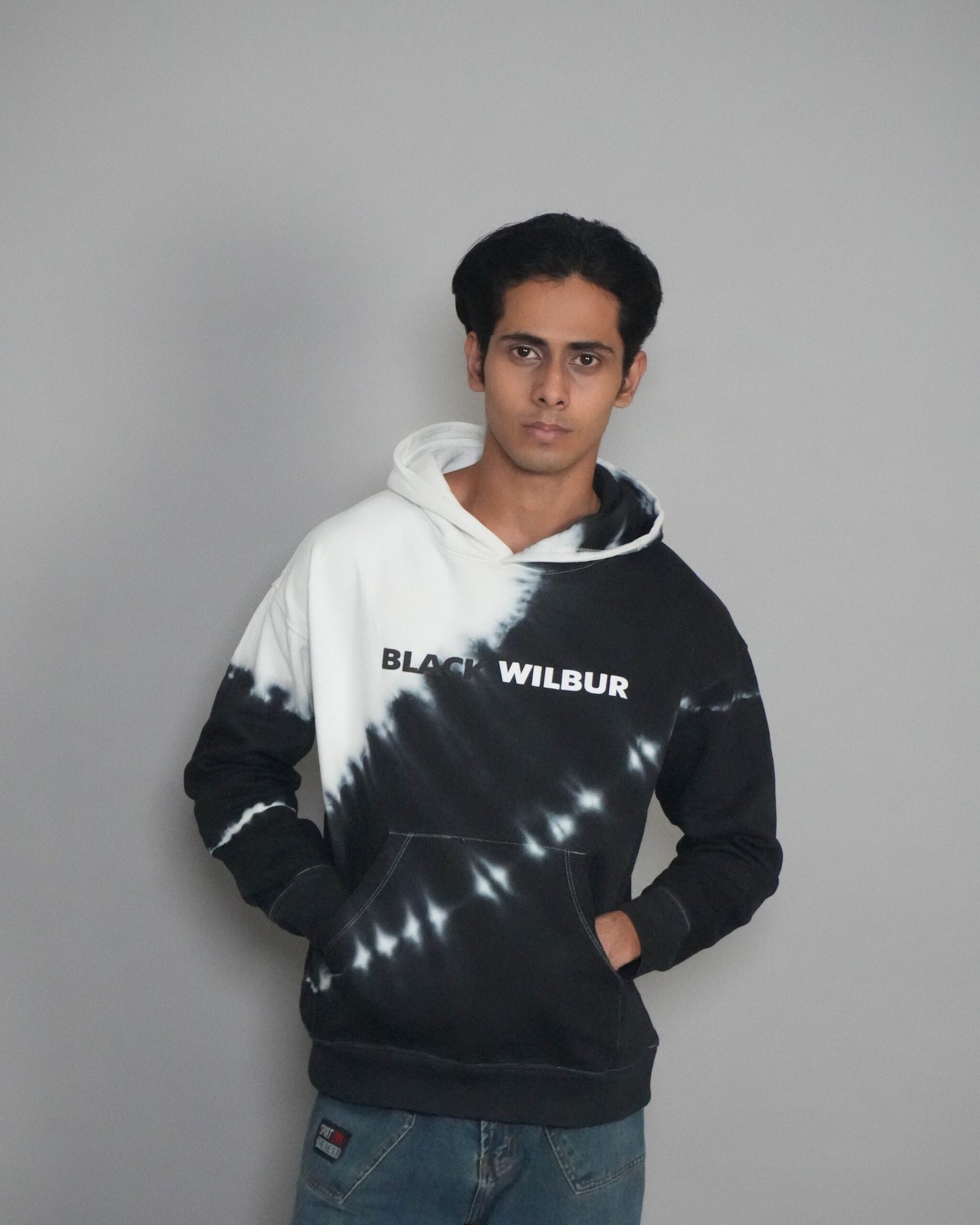 THE OLD SCHOOL HOODIE