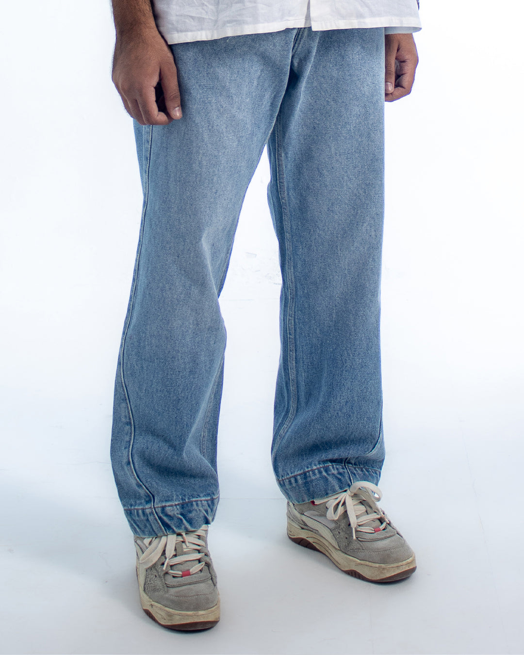 Metro Comfort Loose Jeans: Skyline Fade