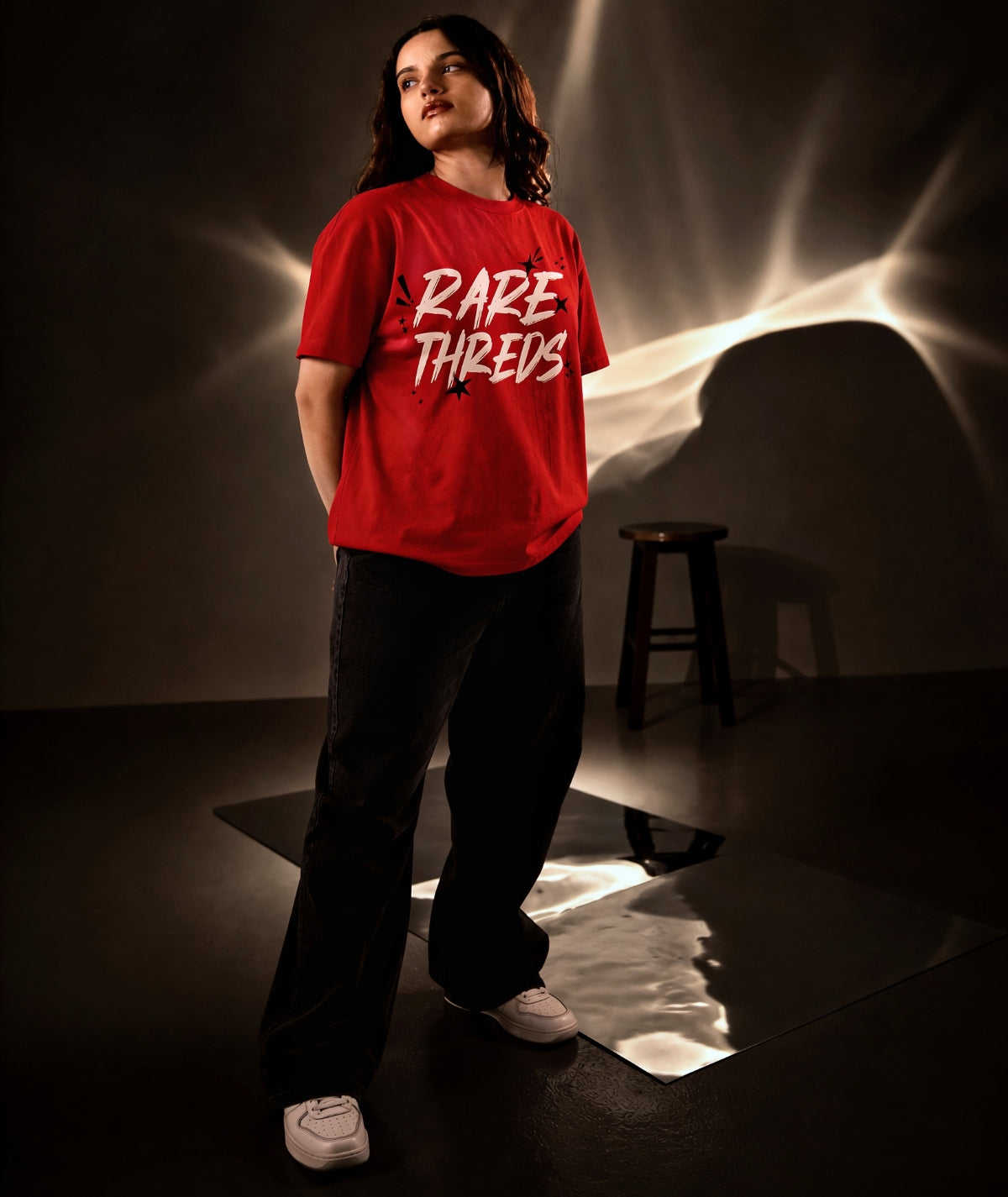 RARE THREDS RED STARGAZE TEE