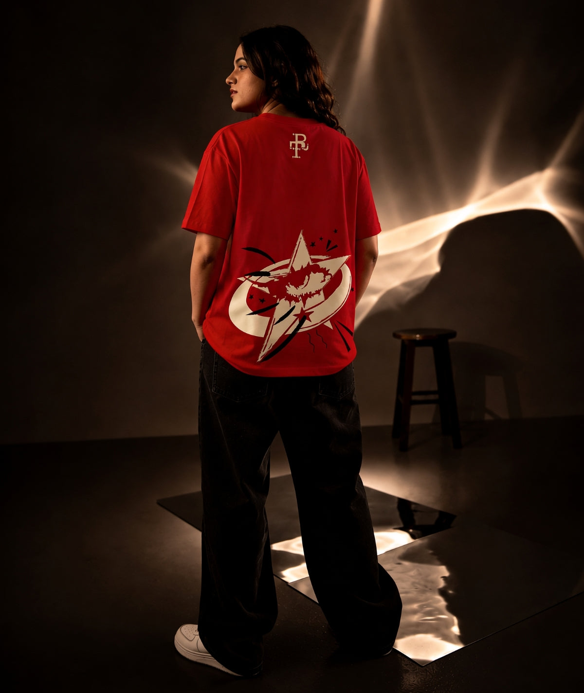 RARE THREDS RED STARGAZE TEE