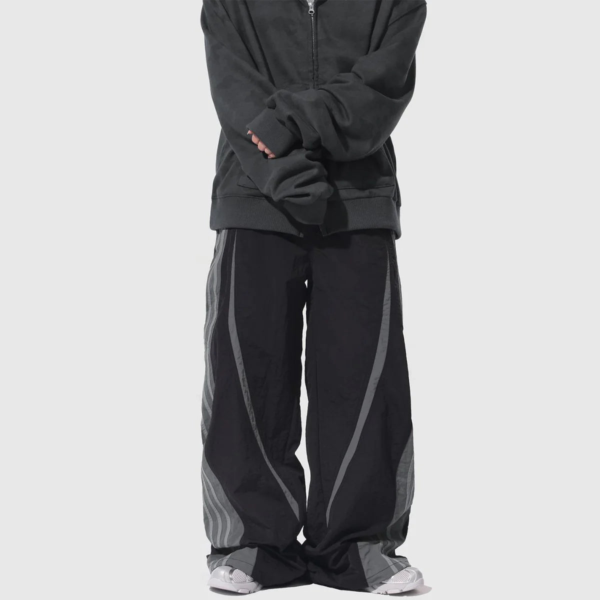 GREY WIND PARACHUTE PANTS
